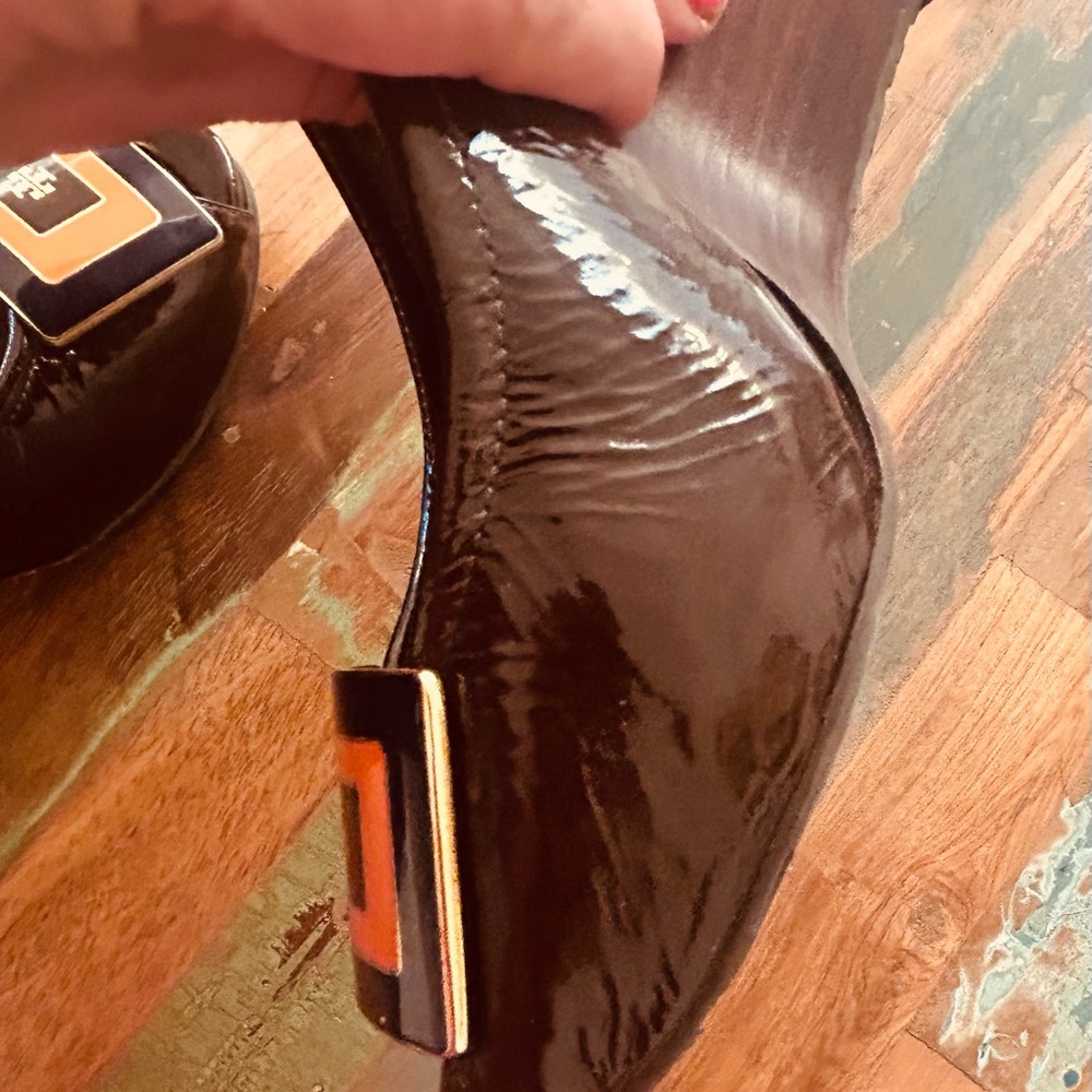 Tory Burch Brown Patent leather Peep-toe wedges. - Picture 5 of 16